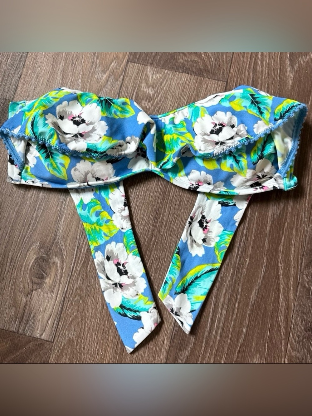 Hollister Bandeau Bikini Top
